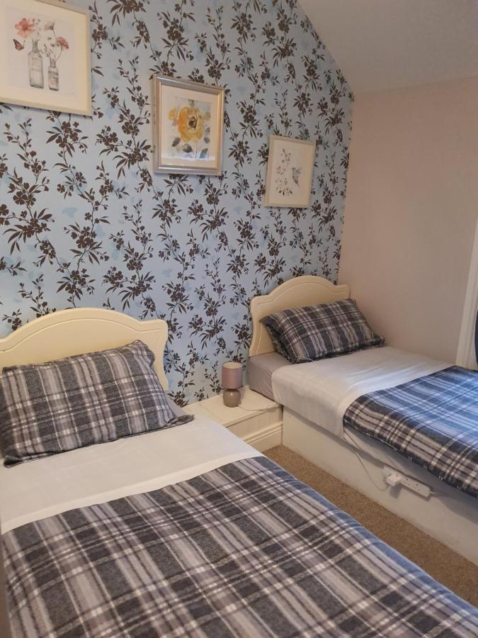 לאוראה Gordon'S Guesthouse מראה חיצוני תמונה